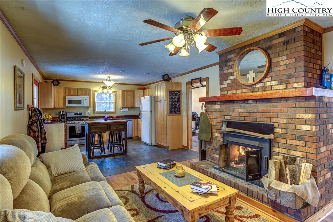1178 Chestnut Grove Road Boone, NC 28607 - Photo 6 of 32