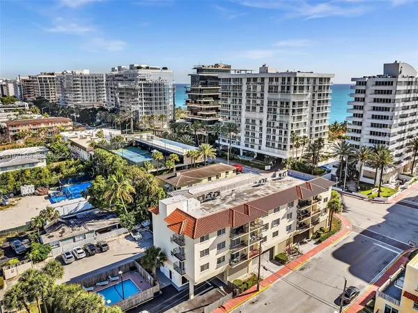 $3,500 | 8900 Collins Avenue, Unit 304, Surfside, FL 33154