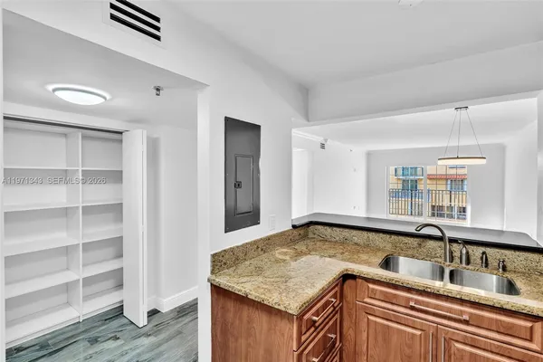 $3,500 | 8900 Collins Avenue, Unit 304, Surfside, FL 33154