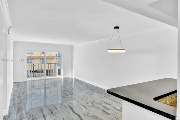 $3,500 | 8900 Collins Avenue, Unit 304, Surfside, FL 33154