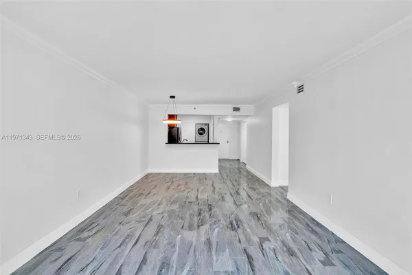 $3,500 | 8900 Collins Avenue, Unit 304, Surfside, FL 33154