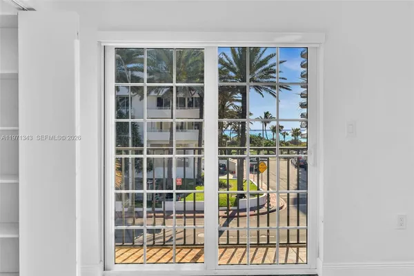 $3,500 | 8900 Collins Avenue, Unit 304, Surfside, FL 33154