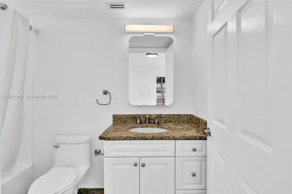 $3,500 | 8900 Collins Avenue, Unit 304, Surfside, FL 33154