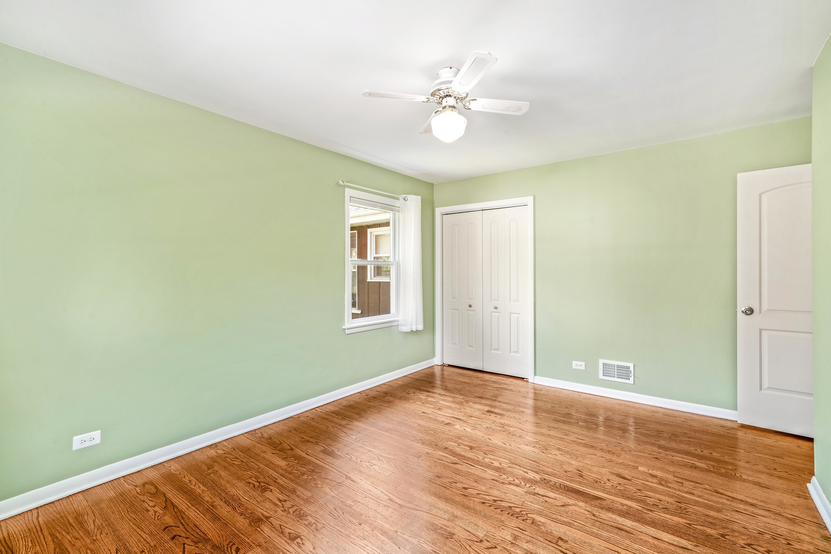 2130 Cedar Road Homewood, IL 60430 - Photo 12 of 37