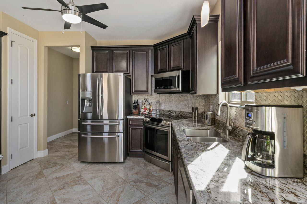 9 Callaway Ridge Court Defiance, MO 63341 - Photo 14 of 24 Gallery Image 14
