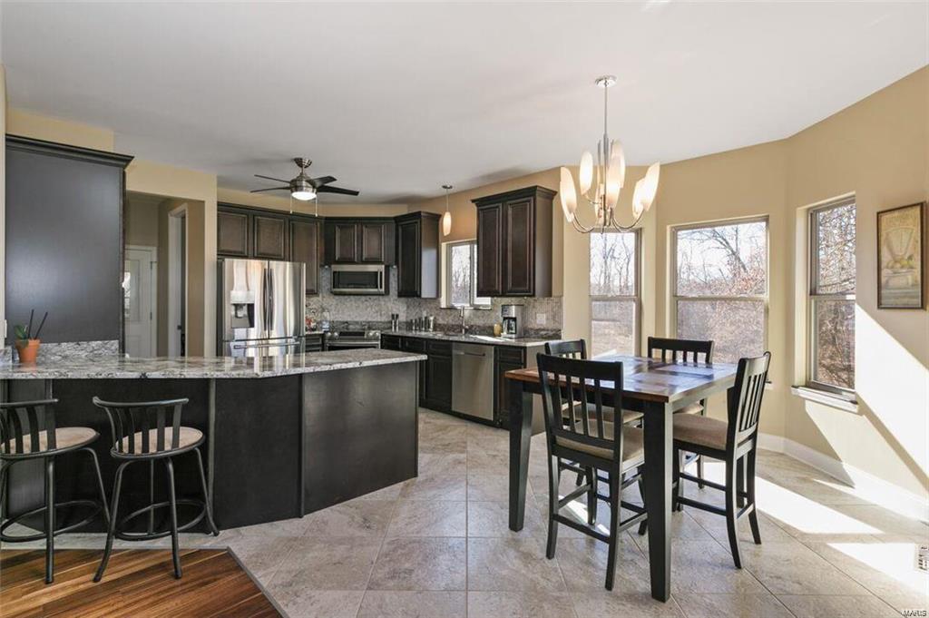 9 Callaway Ridge Court Defiance, MO 63341 - Photo 4 of 24 Gallery Image 4