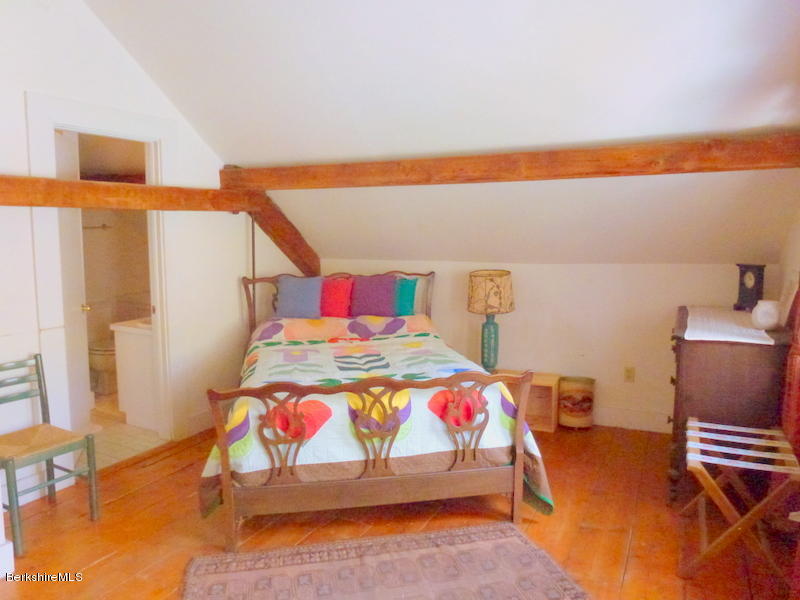 1213 Green River Road Williamstown, MA 01267 - Photo 14 of 46 L1080025