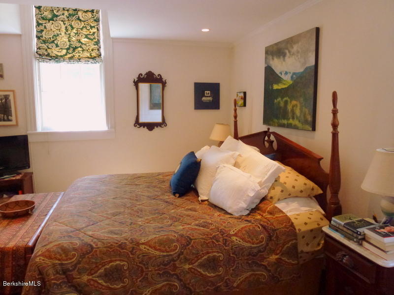 1213 Green River Road Williamstown, MA 01267 - Photo 36 of 46 L1080058