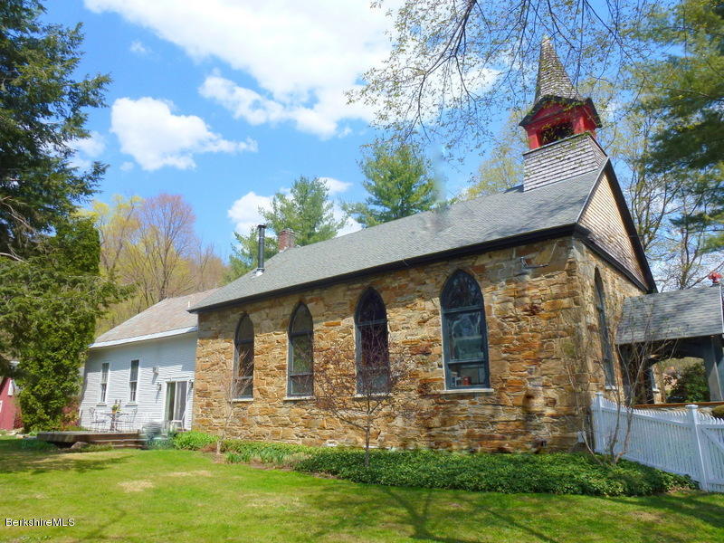 1213 Green River Road Williamstown, MA 01267 - Photo 5 of 46 L1080010
