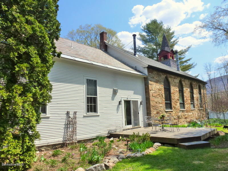 1213 Green River Road Williamstown, MA 01267 - Photo 7 of 46 L1080012