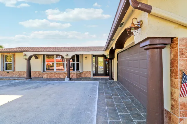 $899,900 | 10868 Larch Court, Palm Beach Gardens, FL 33418