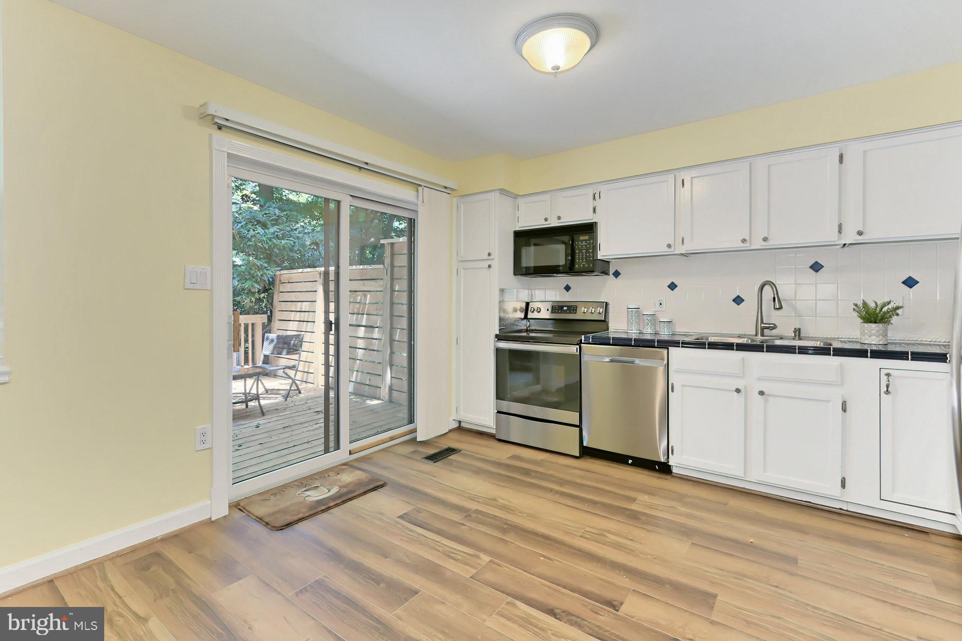11532 Sunder Court Reston, VA 20190 - Photo 17 of 59