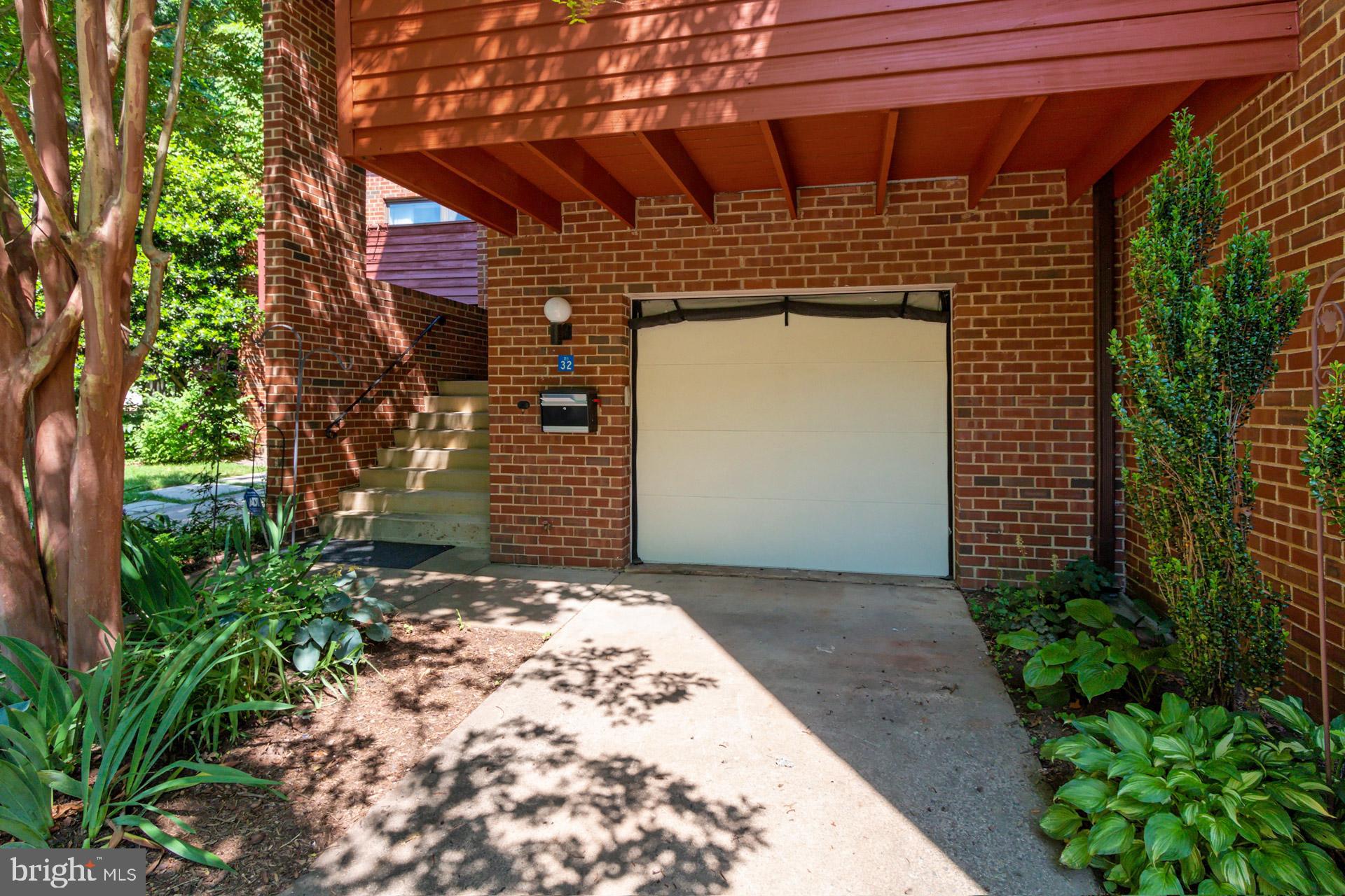11532 Sunder Court Reston, VA 20190 - Photo 6 of 59