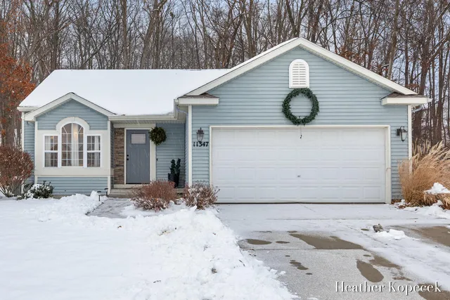 $359,900 | 11347 Trent Southeast, Lowell, MI 49331