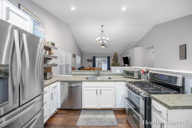 $359,900 | 11347 Trent Southeast, Lowell, MI 49331