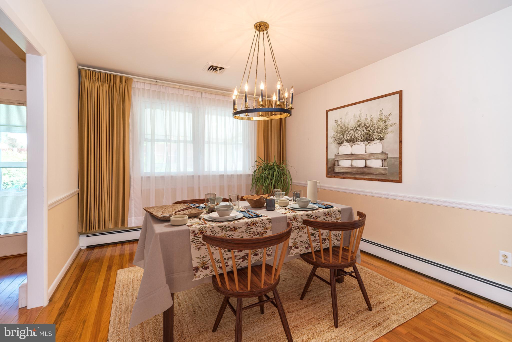 1624 Dogwood Road Flourtown, PA 19031 - Photo 5 of 22 Lovely Dining Room with chair rail.