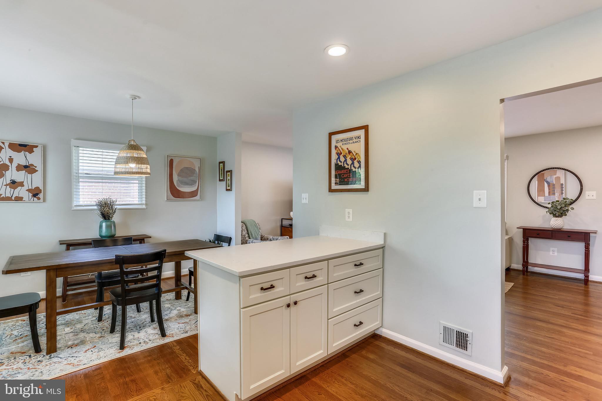 2208 Ross Road Silver Spring, MD 20910 - Photo 8 of 34 Gallery Image 8
