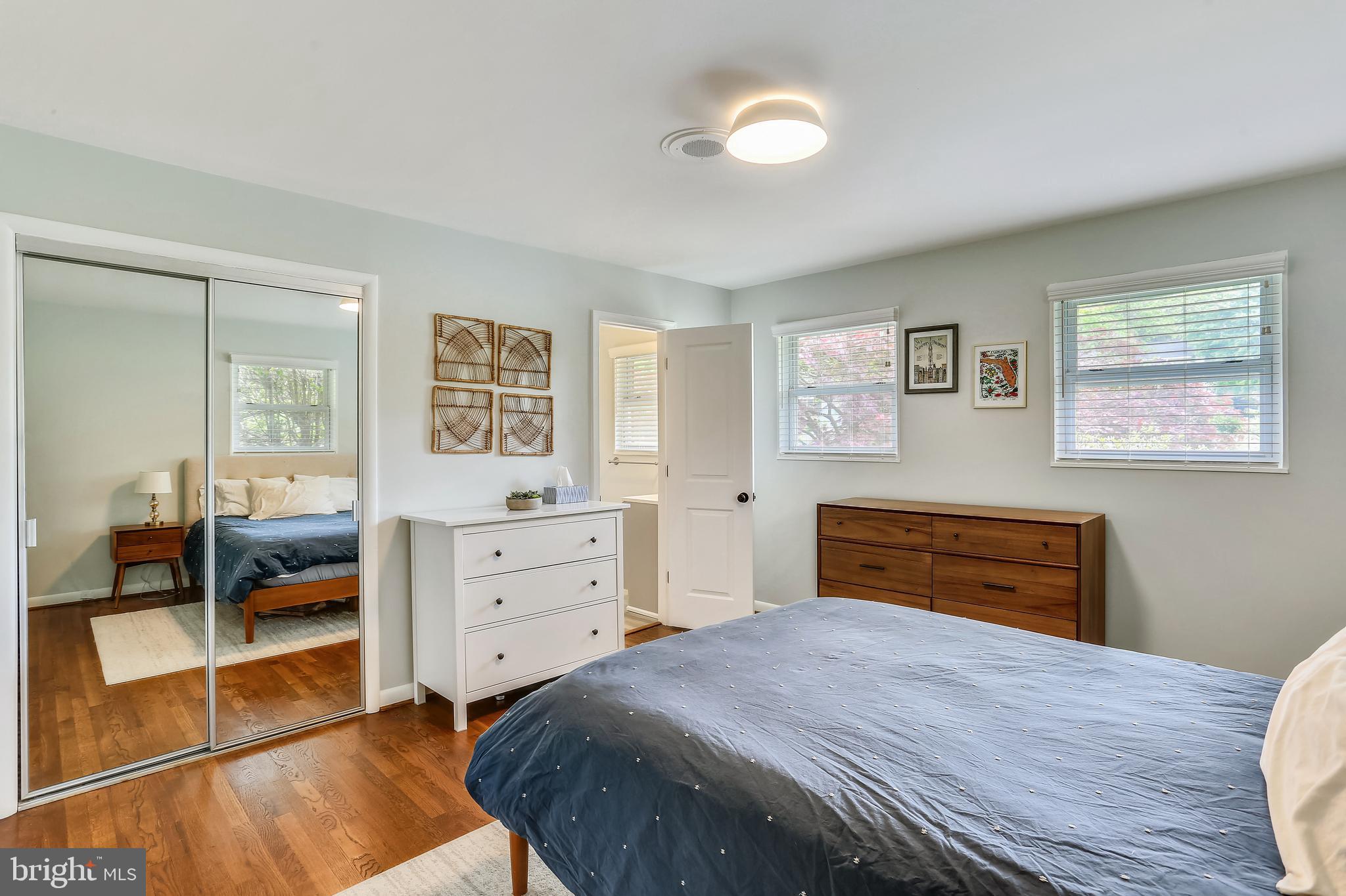 2208 Ross Road Silver Spring, MD 20910 - Photo 10 of 34 Gallery Image 10