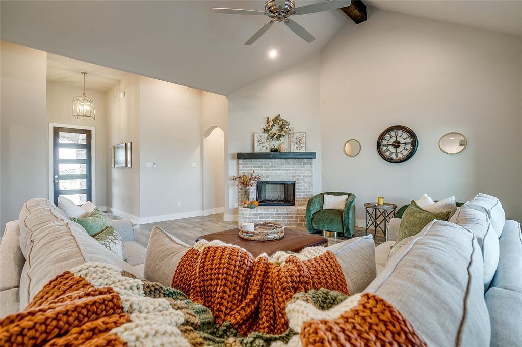 112 Rocky Top Rnch Lane Azle, TX 76020 - Photo 10 of 32