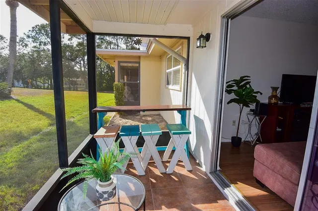 $104,000 | 11110 Carriage Hill Drive, Unit 5, Port Richey, FL 34668