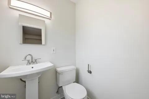 $355,000 | 10643 Weymouth Street, Unit 101, Bethesda, MD 20814