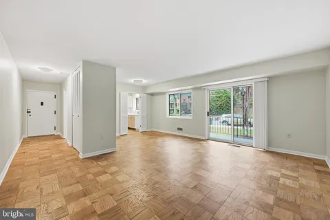 $355,000 | 10643 Weymouth Street, Unit 101, Bethesda, MD 20814