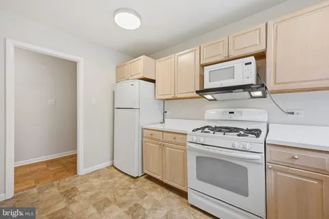 $355,000 | 10643 Weymouth Street, Unit 101, Bethesda, MD 20814