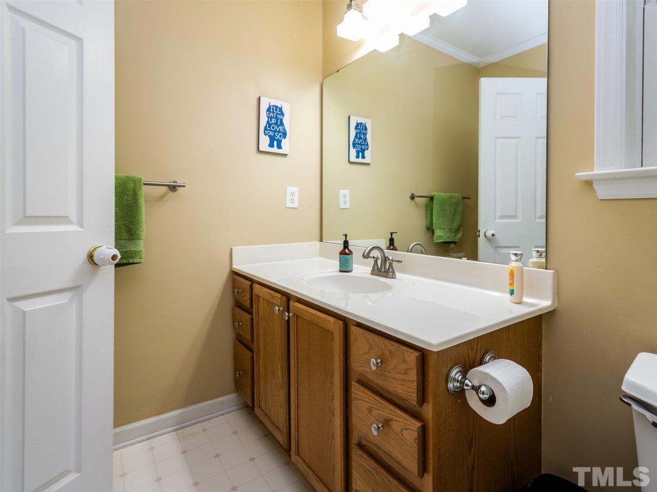 10005 Smith Basin Lane Raleigh, NC 27614 - Photo 11 of 25 Gallery Image 11