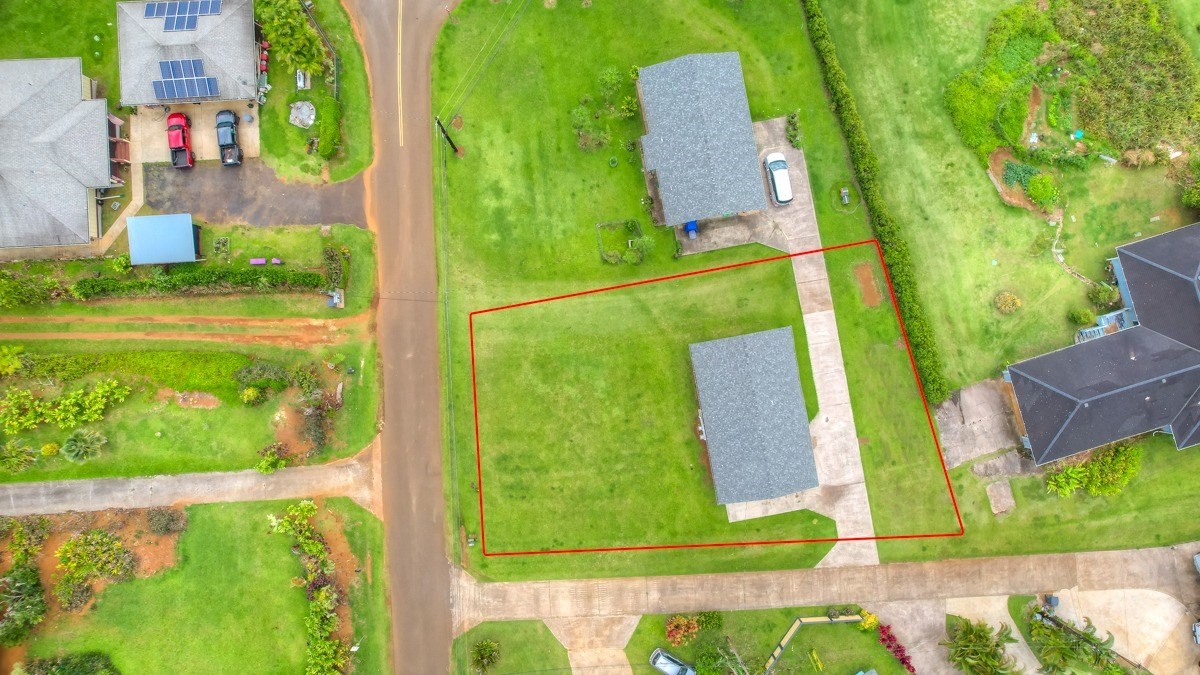 6363 A Puupilo Road Kapaa, HI 96746 - Photo 18 of 19 a view of swimming pool with a yard