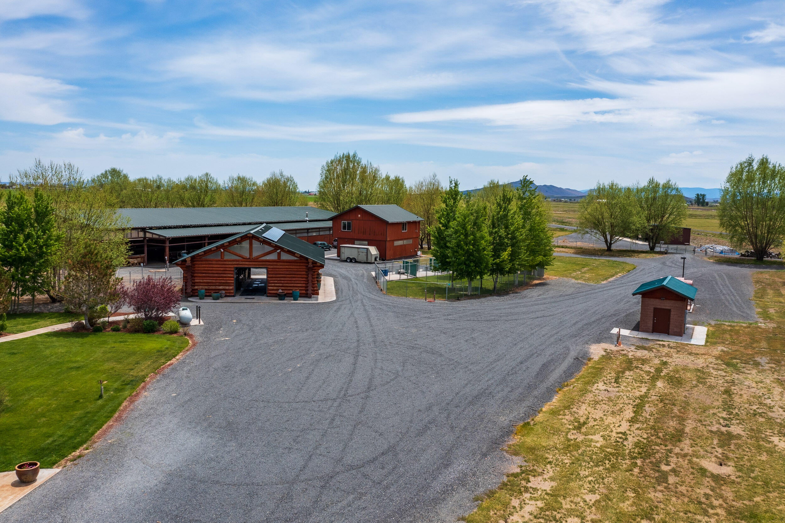 18010 Hill Road Klamath Falls, OR 97603 - Photo 39 of 57 33_18010HillRd-075