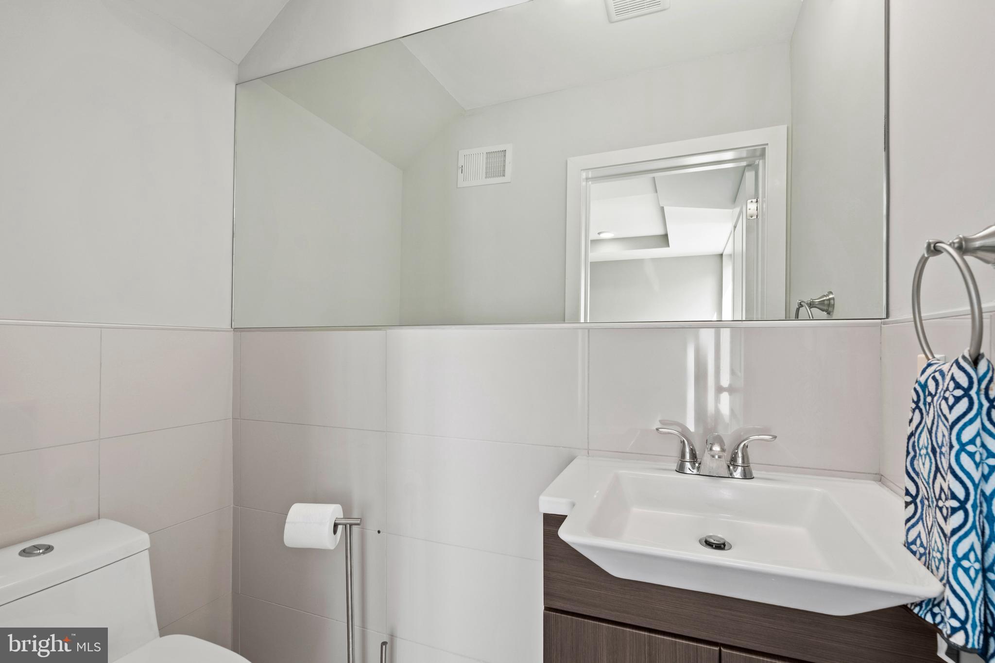 1640 North 2nd Street, Unit 2 Philadelphia, PA 19122 - Photo 11 of 27