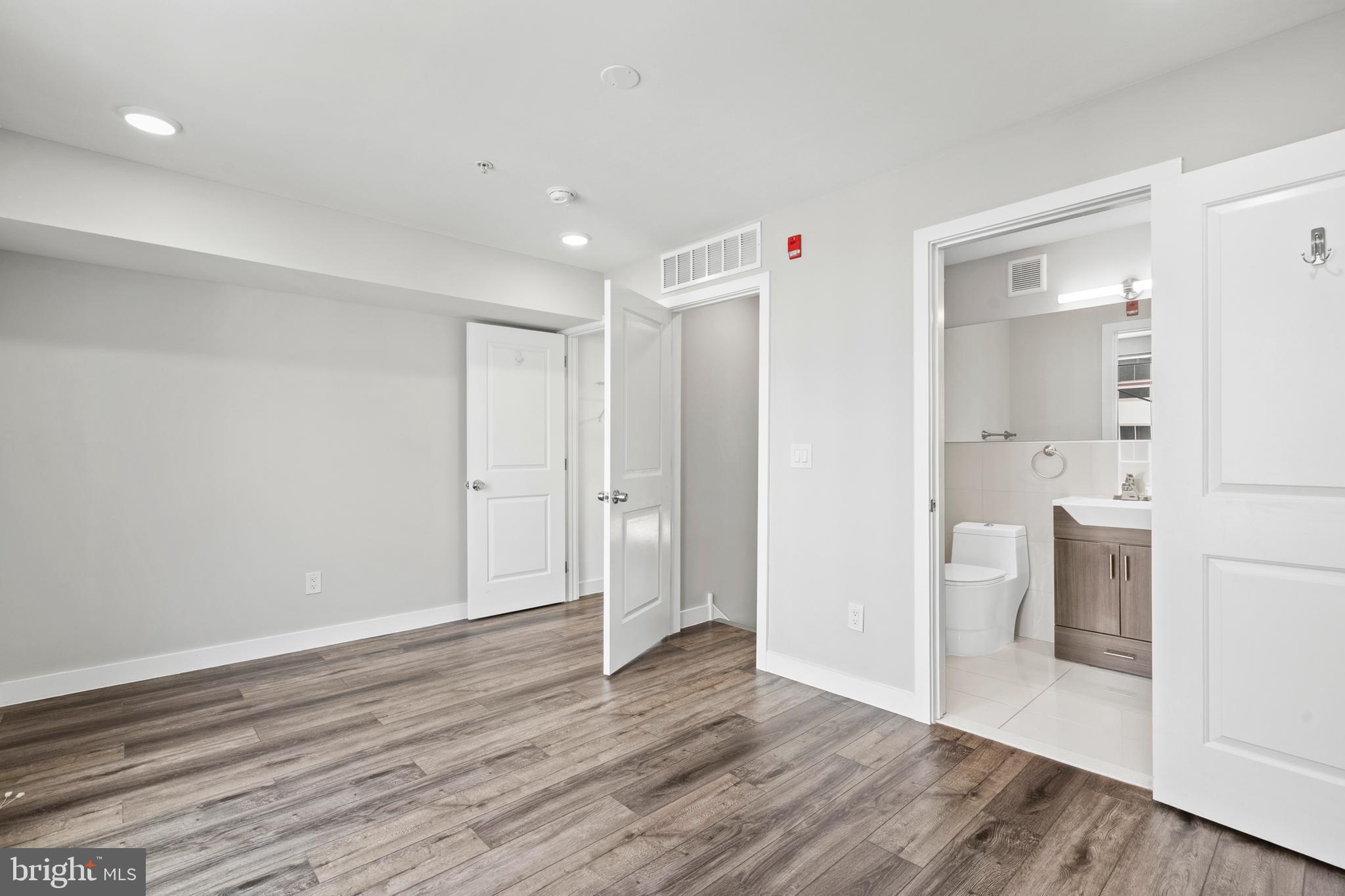 1640 North 2nd Street, Unit 2 Philadelphia, PA 19122 - Photo 21 of 27