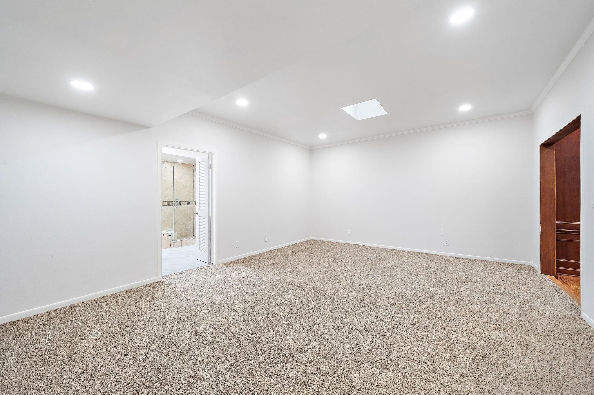 1111 Potomac Drive, Unit B Houston, TX 77057 - Photo 17 of 22 a view of empty room