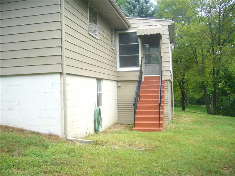 221 West Shaffer Road Aliquippa, PA 15001 - Photo 5 of 11 Exterior Front.