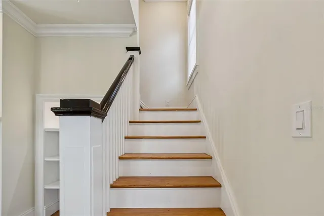 a view of a backyard with green space