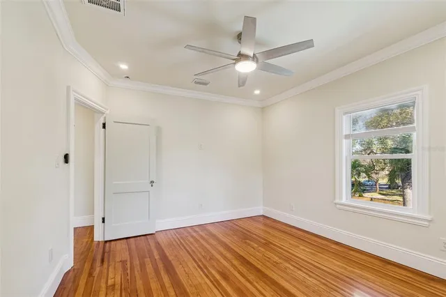 $7,000 | 344 21st Avenue Northeast, St. Petersburg, FL 33704