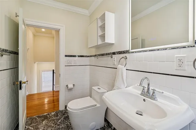 $7,000 | 344 21st Avenue Northeast, St. Petersburg, FL 33704