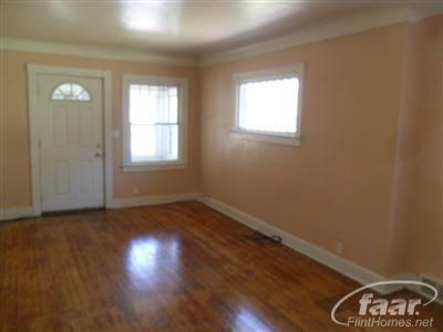 1912 Raskob Street Flint, MI 48504 - Photo 8 of 10 20110933-7.JPG