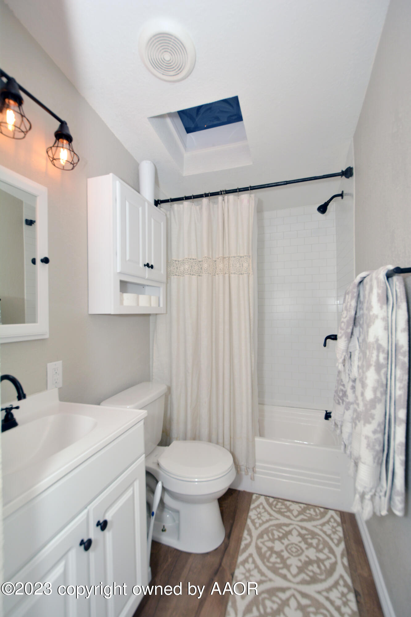 37320 Hope Road Happy, TX 79042 - Photo 16 of 29 15 Bathroom 2