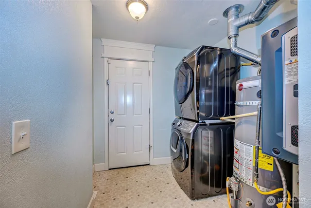 $879,000 | 1209 Northeast 155th Street, Shoreline, WA 98155