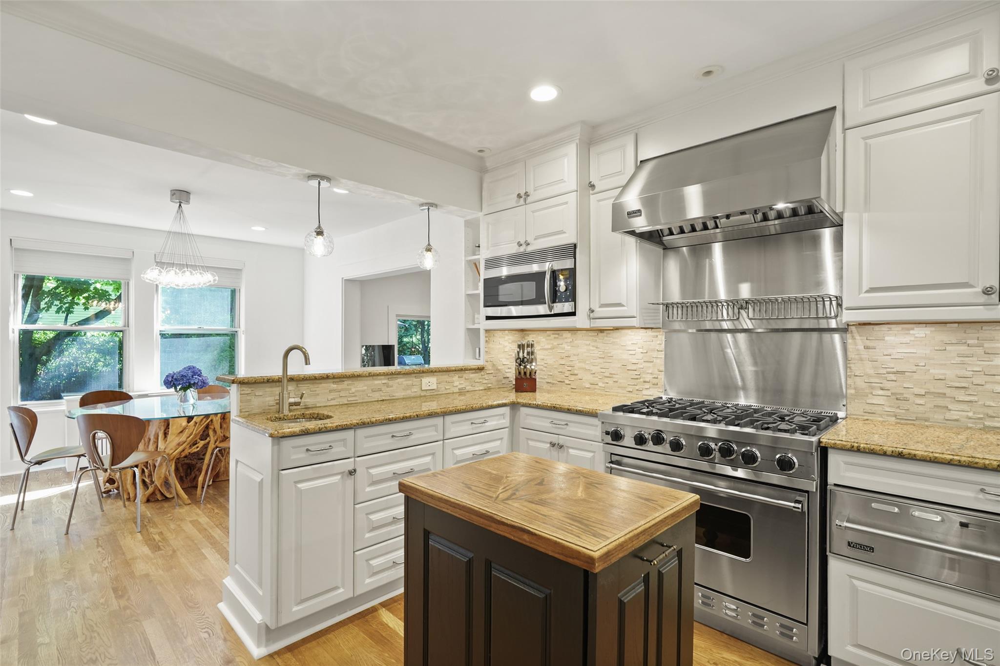 26 Davis Avenue Rye, NY 10580 - Photo 8 of 41