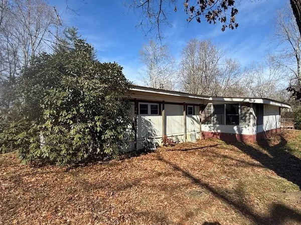 $119,900 | 150 Emmett Stone Lane, Normandy, TN 37360