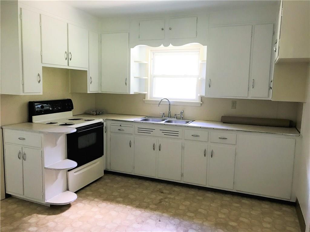 117 Vance Road New Castle, PA 16102 - Photo 3 of 11