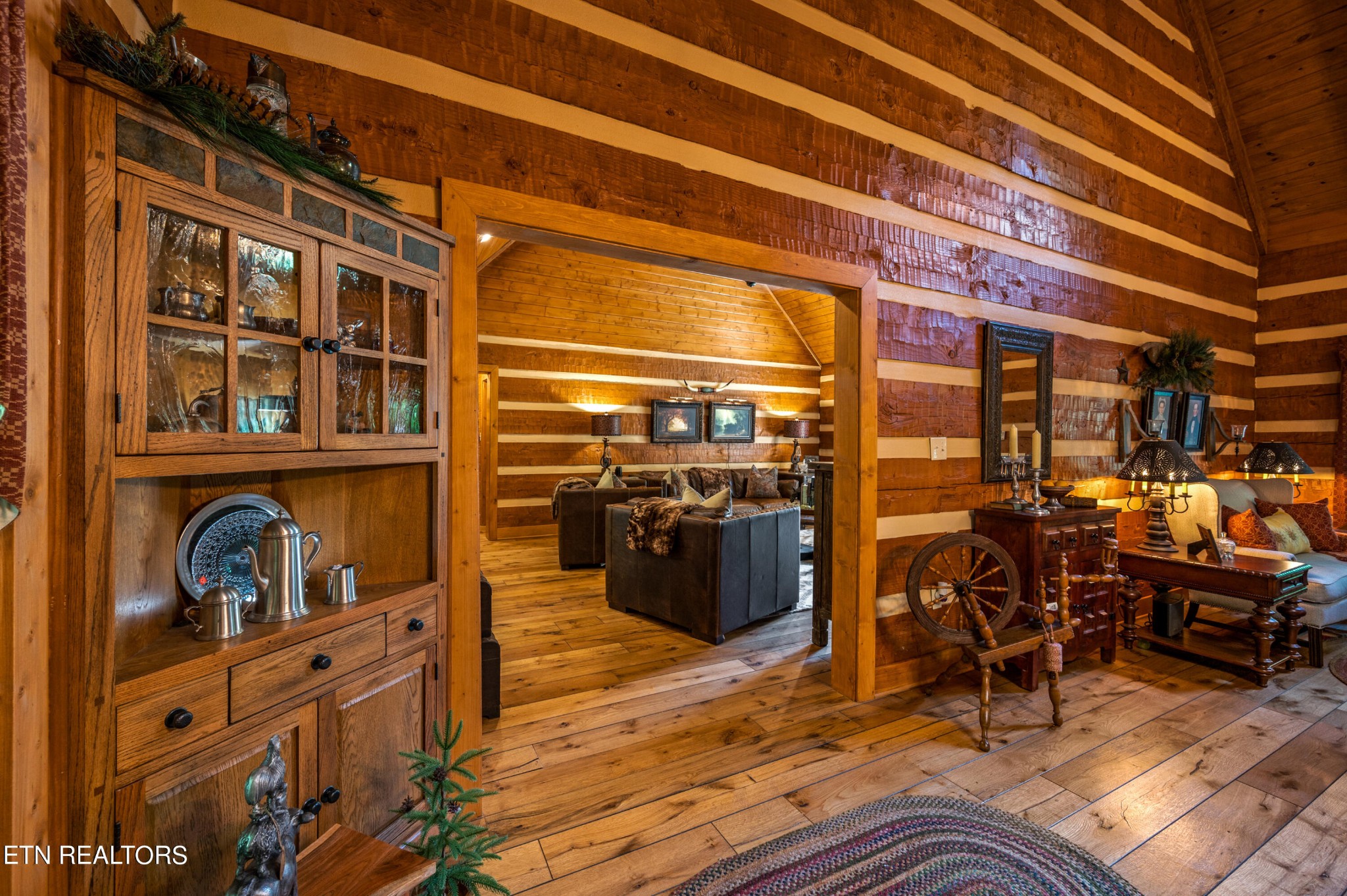144 Lakeside Townsend, TN 37882 - Photo 18 of 56 a view of a chairs and table in a patio