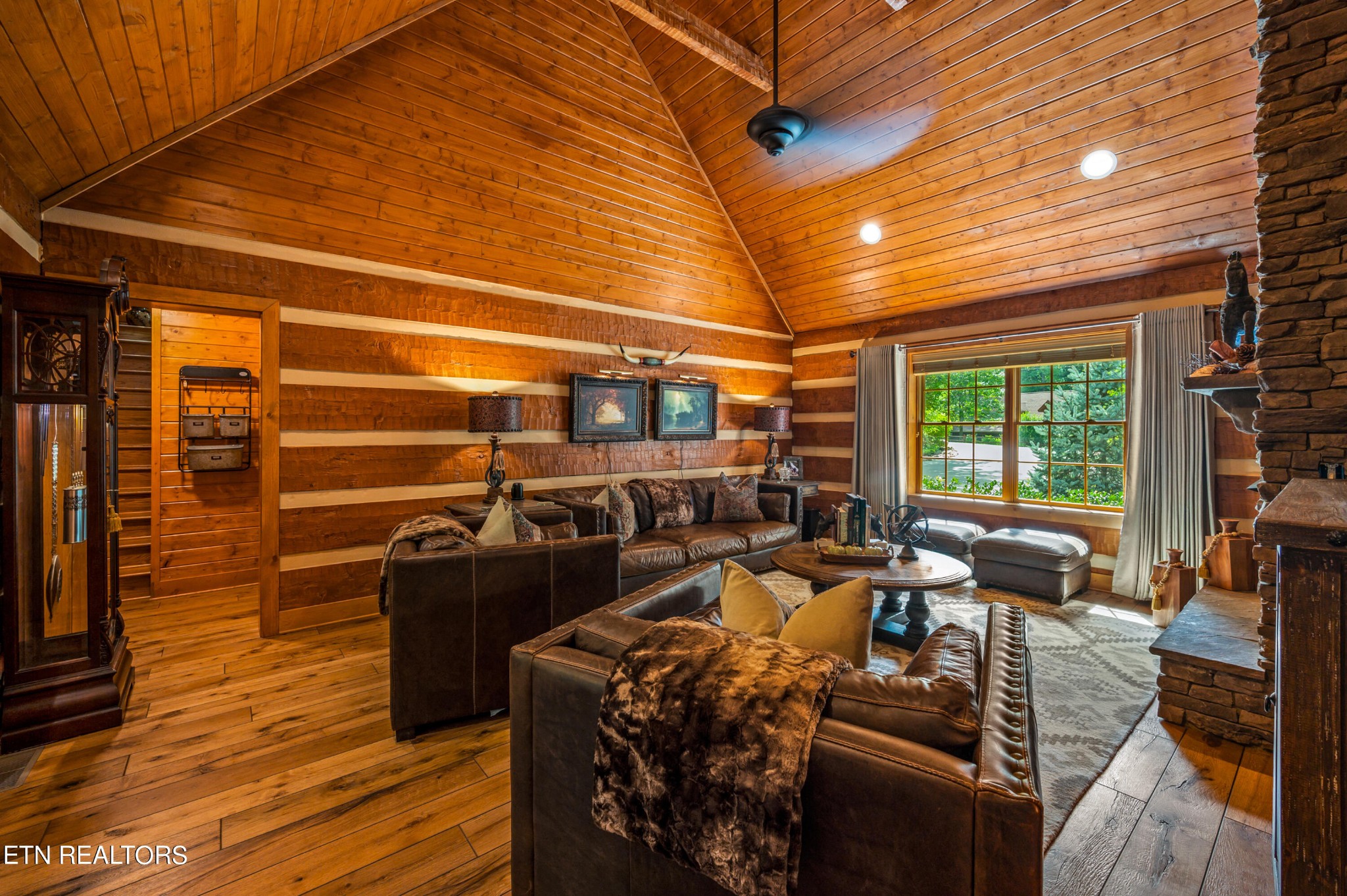 144 Lakeside Townsend, TN 37882 - Photo 19 of 56