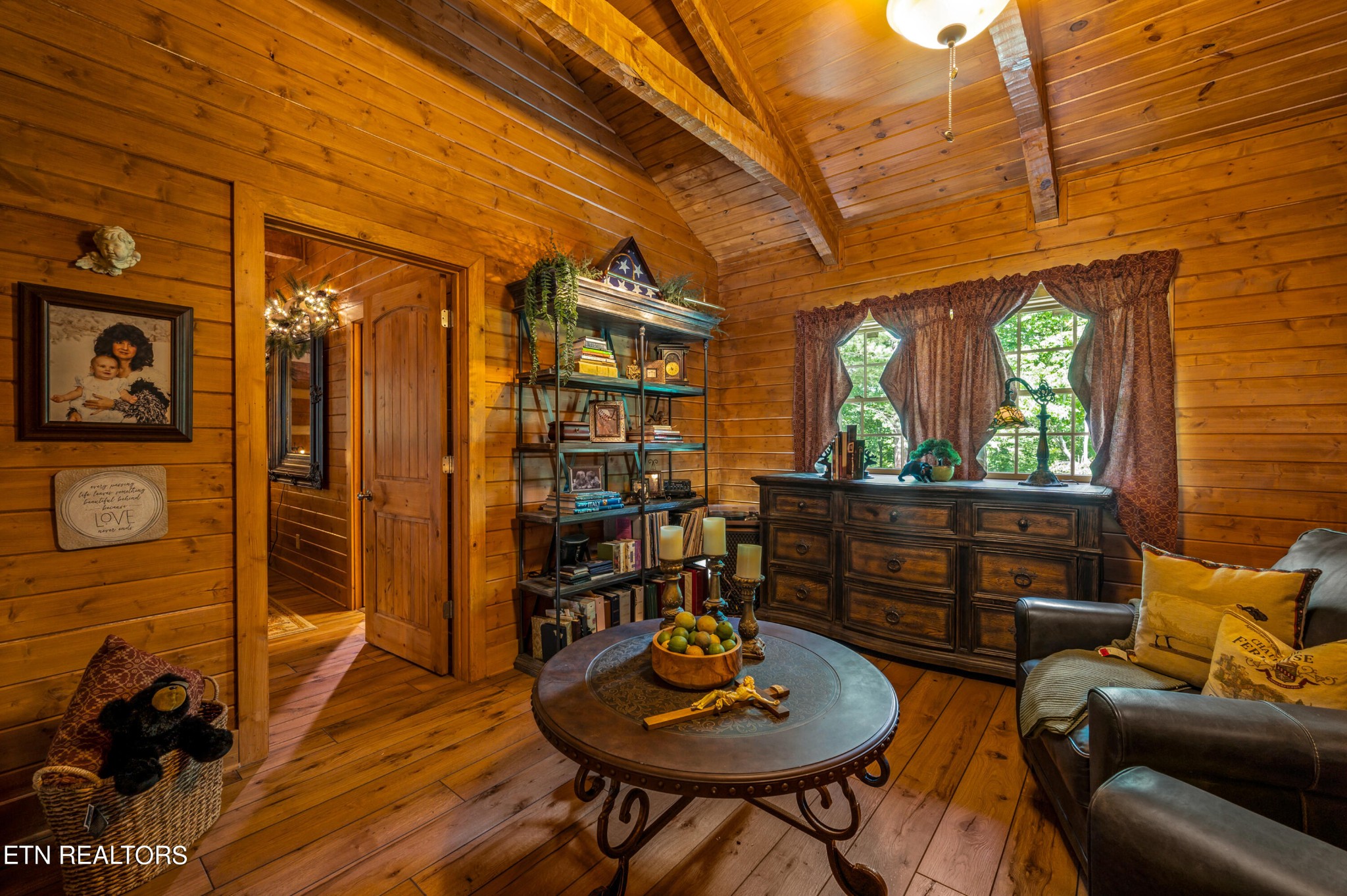 144 Lakeside Townsend, TN 37882 - Photo 33 of 56 a living room with furniture and a wooden floor
