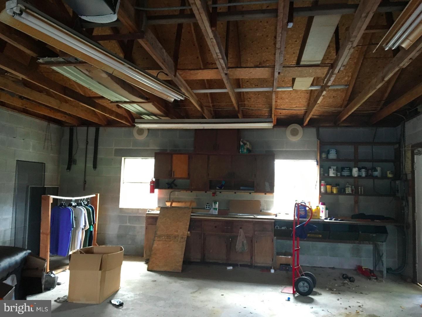 4730 Wismer Road Doylestown, PA 18902 - Photo 23 of 25 Garage