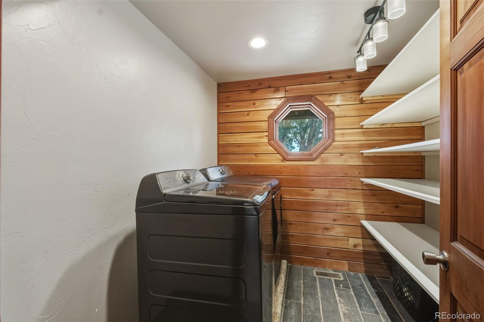 2925 Siloam Road Pueblo, CO 81005 - Photo 13 of 41