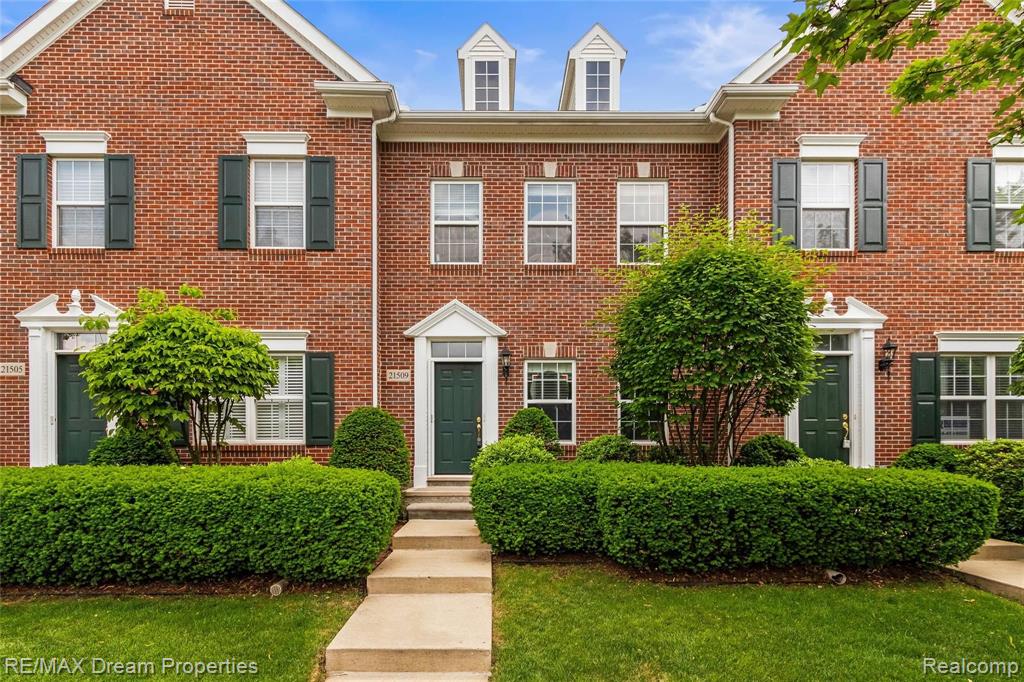 21509 Garrison Street Dearborn, MI 48124 - Photo 1 of 24