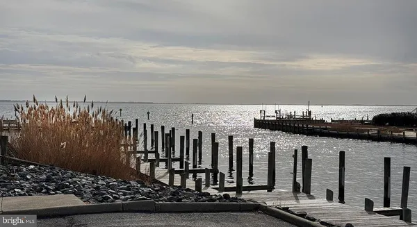 $338,500 | 85 Pieces Of Eight Court, Greenbackville, VA 23356